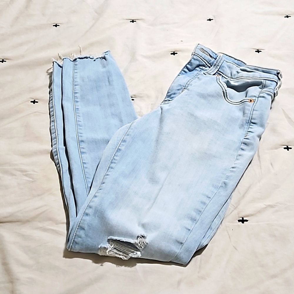 Universal Thread high rise skinny size 0/25R